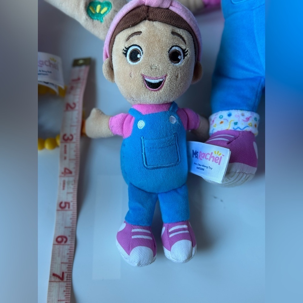 Ms. Rachel Plush Dolls – Set of 3 (Cuddle & Comfort Dolls, Musical) - Picture 4 of 7